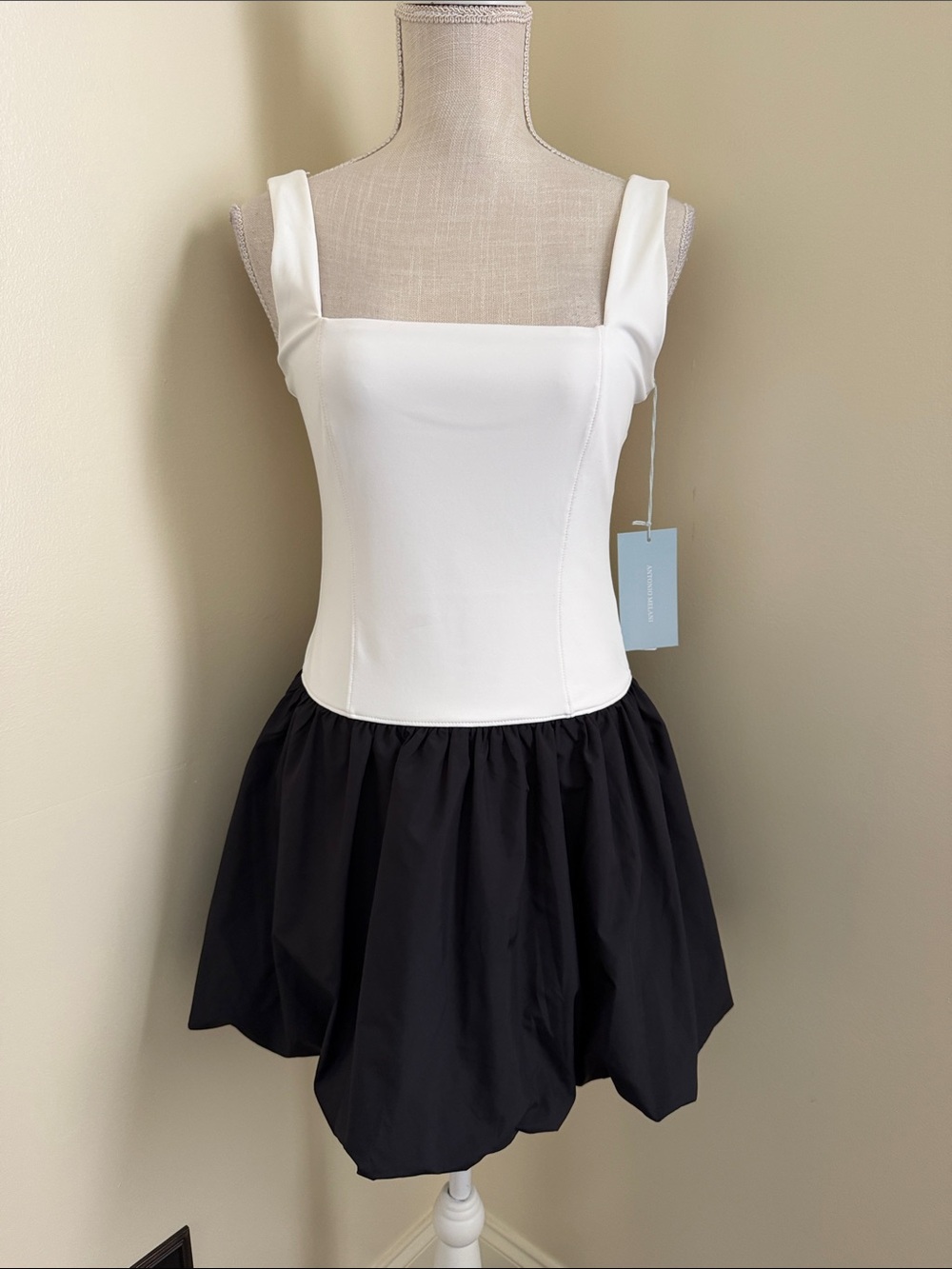ANTONIO MELANI White and Black Two-Tone Mini Dress - Picture 4 of 13